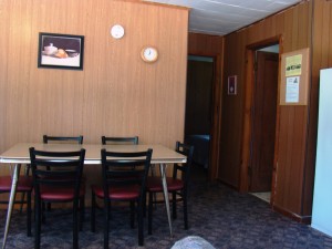 Cabin 10 table